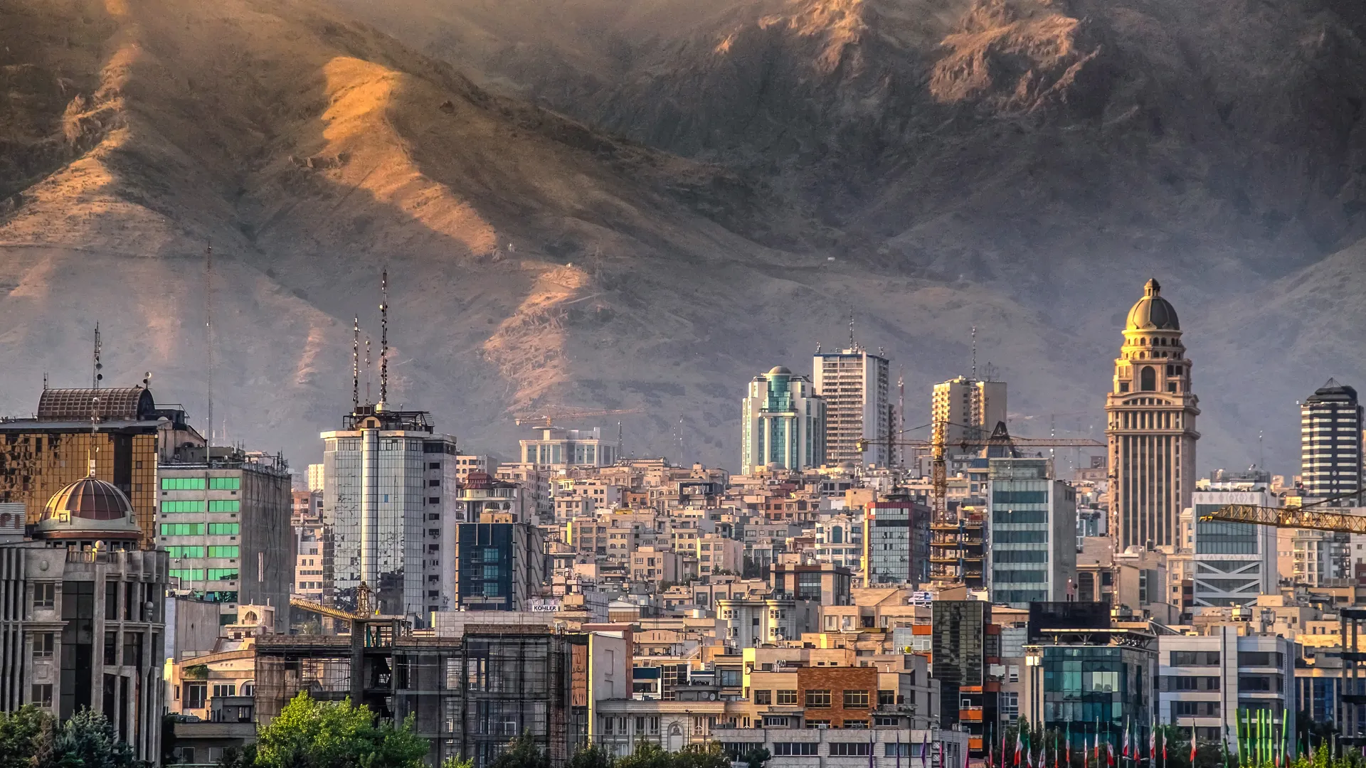 ابراهیمی‌نیا (اتوخندان)